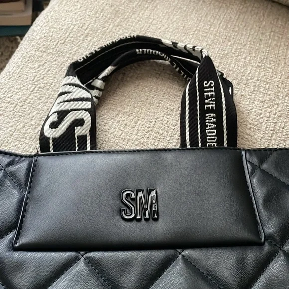 Steve Madden large Sherpa quilted tote Bdanniii - Picture 6 of 13